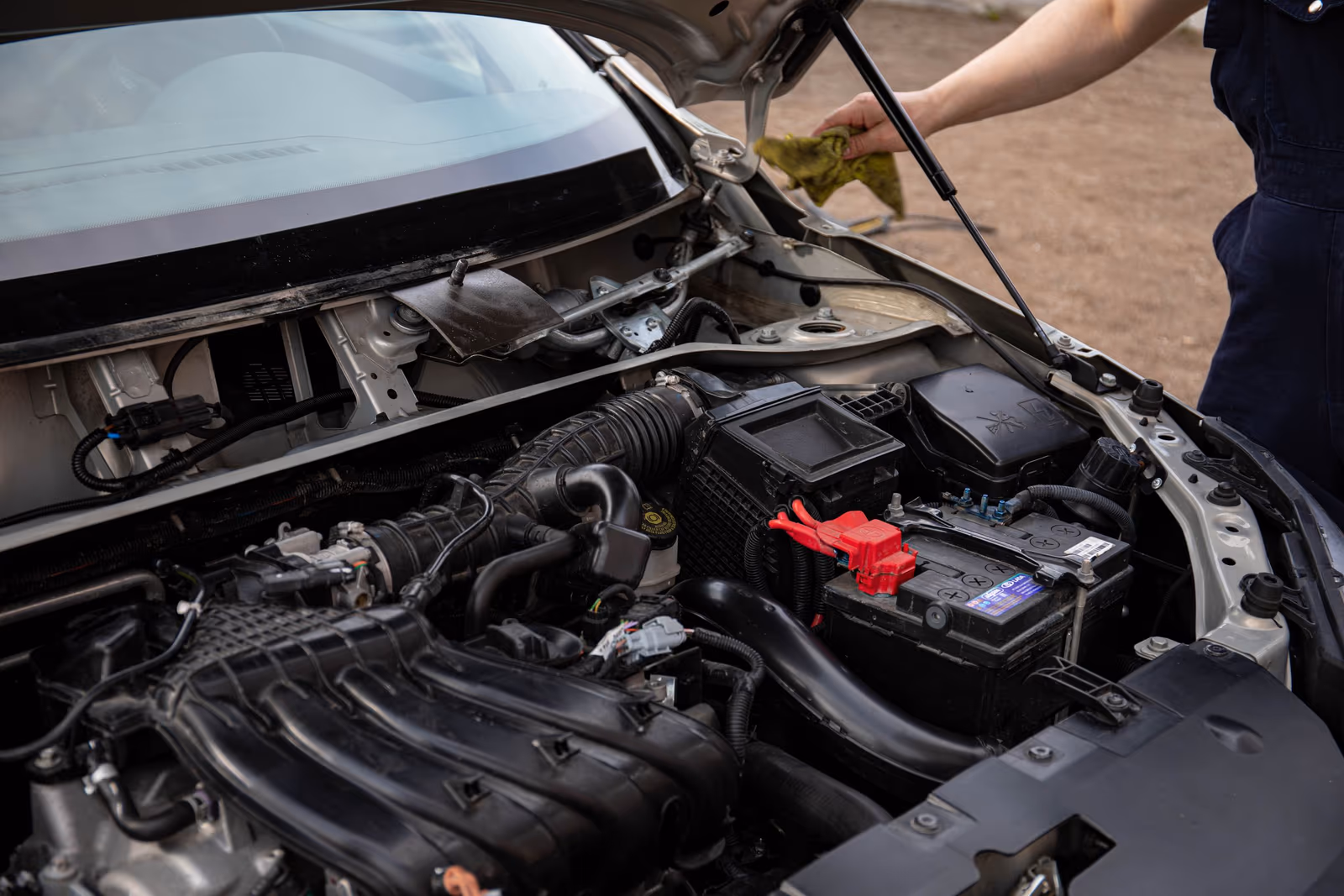 Turning lost replacement-battery share into a growth lever