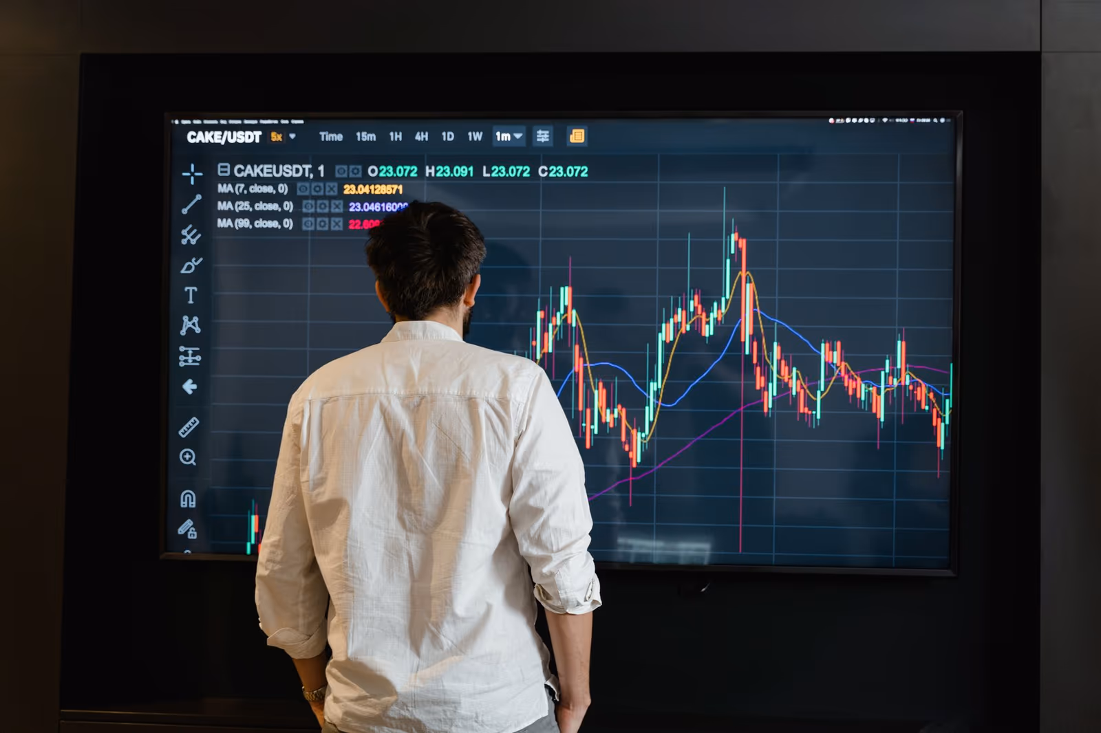 An analyst reviewing interview transcripts on screen